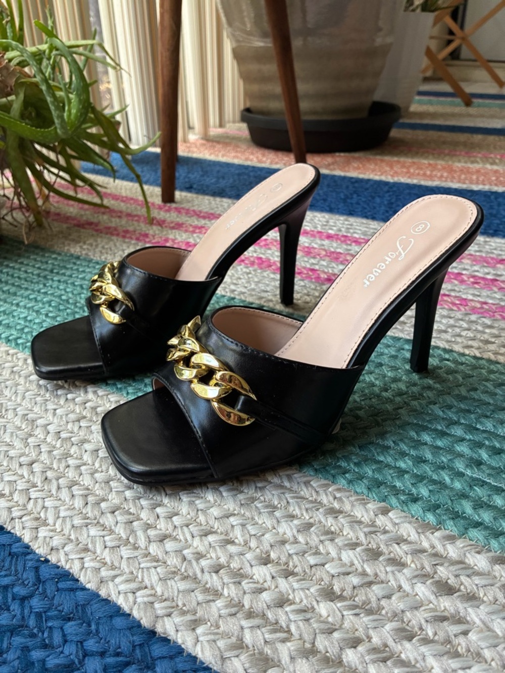Women's Black Chain-Accent Slide Sandal Heels - Picture 2 of 10